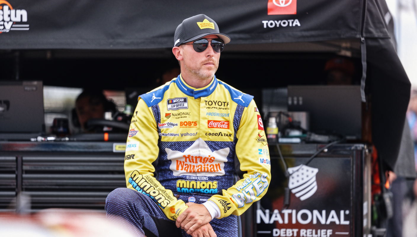 BB体育 - NASCAR 2026年奇加哥速度赛：哈姆林领跑，新老对手如何争锋 - BB体育
